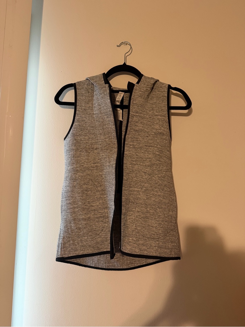 Lululemon athletica In sculpt Gray Sleeveless Hooded Vest